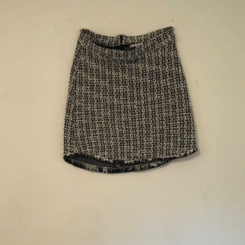 White and Black Women’s size 8 Pencil Skirt